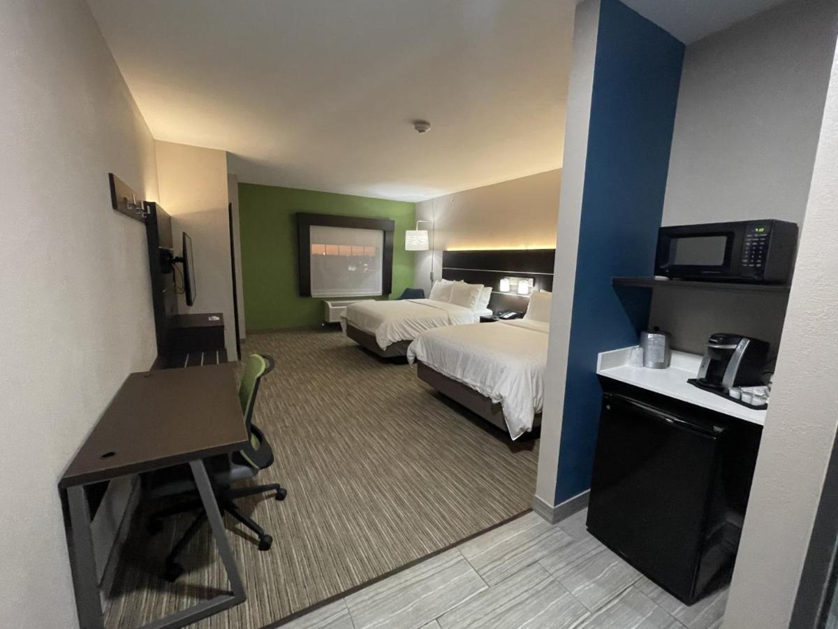 Holiday Inn Express Hotel And Suites Ada By Ihg Exterior foto